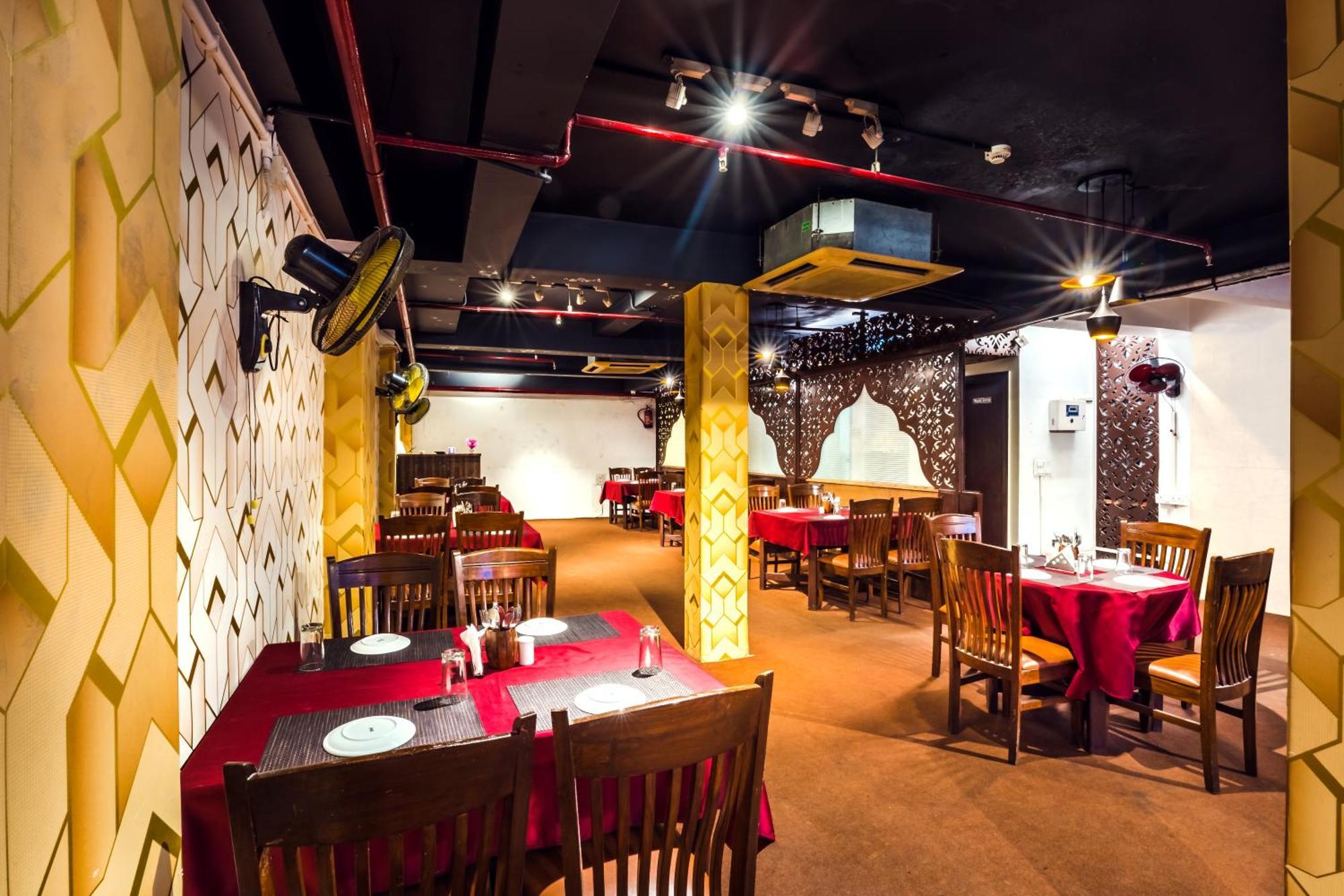 Tripli Hotels Silver Shine Varanasi Exterior photo